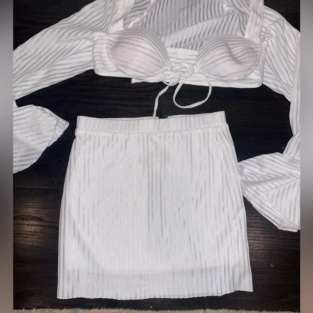 White Ribbed Two-Piece Set - Picture 5 of 6